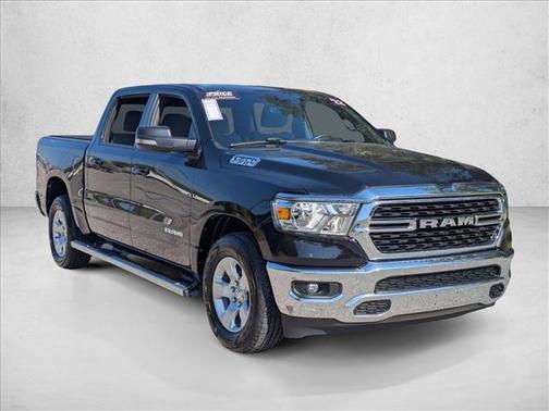Diamond Black Crystal Pearlcoat 2022 RAM 1500 Big Horn/Lone Star