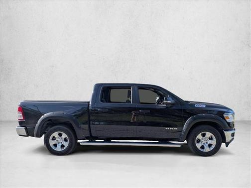 Diamond Black Crystal Pearlcoat 2022 RAM 1500 Big Horn/Lone Star