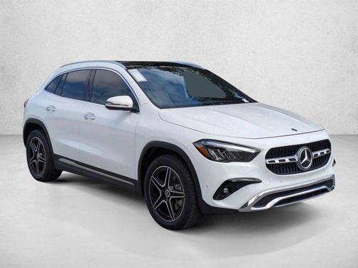 Polar White 2026 Mercedes-Benz GLA 250 4MATIC