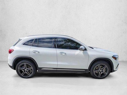 Polar White 2026 Mercedes-Benz GLA 250 4MATIC