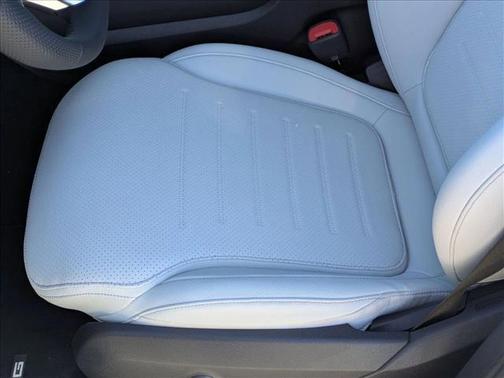 2026 Mercedes-Benz GLC 300 Base