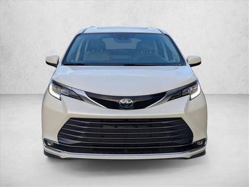 2021 Toyota Sienna Platinum