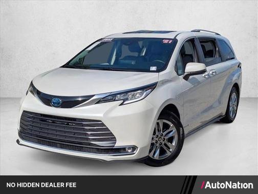 Blizzard Pearl 2021 Toyota Sienna Platinum