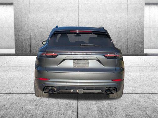 2021 Porsche Cayenne Turbo