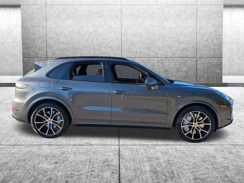 2021 Porsche Cayenne Turbo