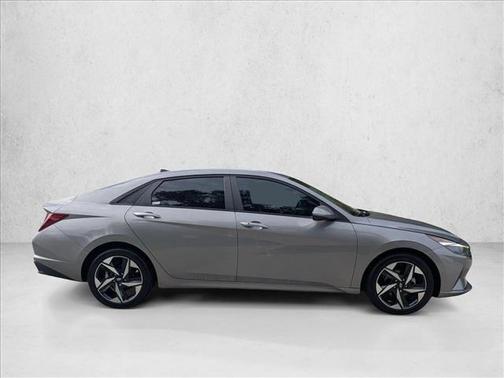 Fluid Metal 2023 Hyundai ELANTRA SEL