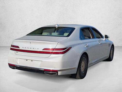 Uyuni White 2022 Genesis G90 Premium