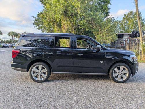 Agate Black Metallic 2024 Ford Expedition King Ranch