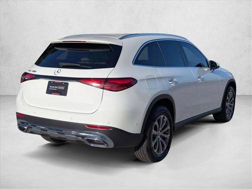 Polar White 2026 Mercedes-Benz GLC 300 Base