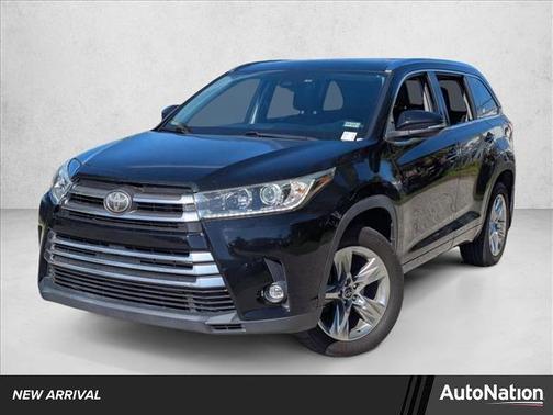 Midnight Black Metallic 2019 Toyota Highlander Limited