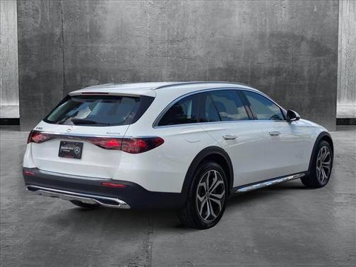 2025 Mercedes-Benz E-Class 4MATIC