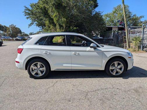 2019 Audi Q5 2.0T Premium Plus