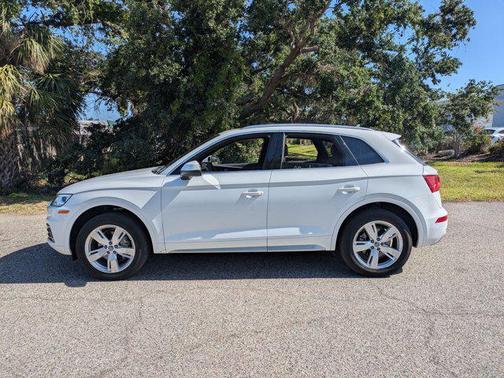 2019 Audi Q5 2.0T Premium Plus