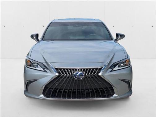 2022 Lexus ES 300h Base