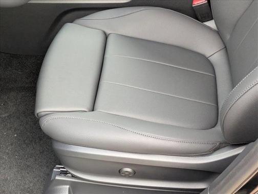 2025 Mercedes-Benz GLA 250 Base