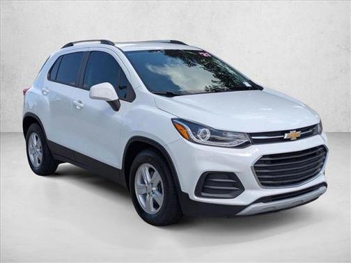 Summit White 2021 Chevrolet Trax LT