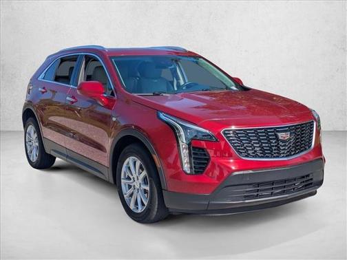 Infrared Tintcoat 2022 Cadillac XT4 Luxury