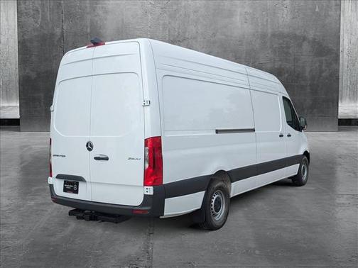 2025 Mercedes-Benz Sprinter 2500 High Roof