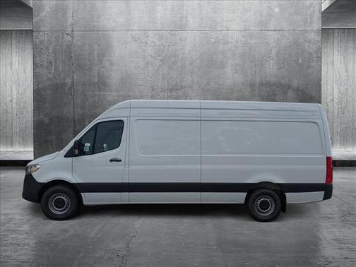 2025 Mercedes-Benz Sprinter 2500 High Roof