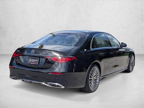 Obsidian Black Metallic 2027 Mercedes-Benz S-Class S 580 4MATIC