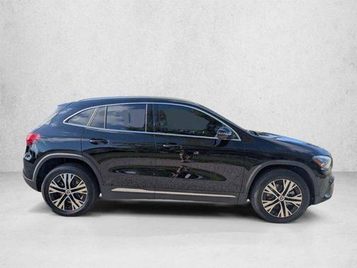 Night Black 2026 Mercedes-Benz GLA 250 4MATIC