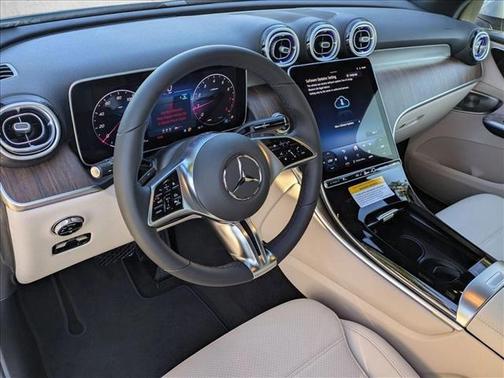 2026 Mercedes-Benz GLC 300 Base