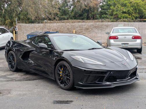 2025 Chevrolet Corvette Stingray w/2LT
