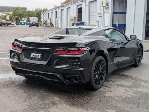 2025 Chevrolet Corvette Stingray w/2LT