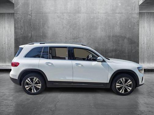 2025 Mercedes-Benz GLB 250 4MATIC