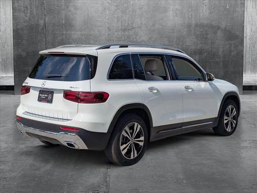2025 Mercedes-Benz GLB 250 4MATIC