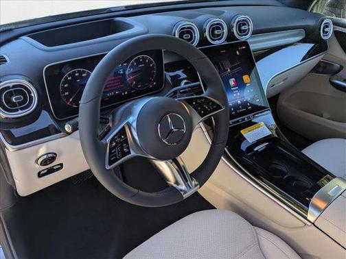 2026 Mercedes-Benz GLC 300 4MATIC
