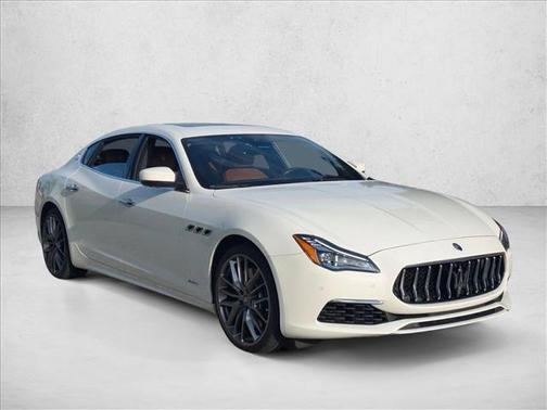 Bianco 2018 Maserati Quattroporte GTS GranLusso