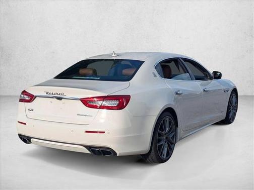 Bianco 2018 Maserati Quattroporte GTS GranLusso