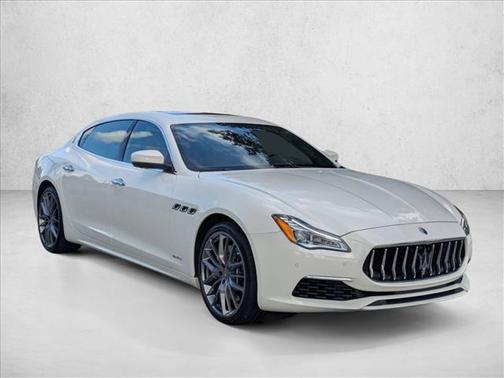 Bianco 2018 Maserati Quattroporte GTS GranLusso