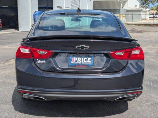 2022 Chevrolet Malibu FWD RS