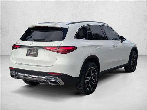 2026 Mercedes-Benz GLC 300 4MATIC