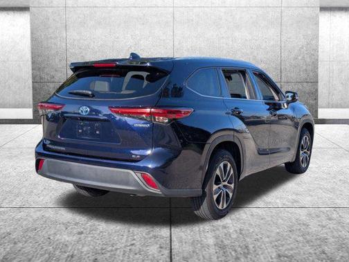 Blueprint 2022 Toyota Highlander Hybrid XLE