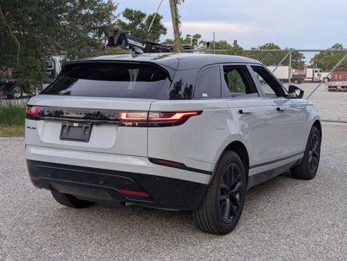 Carpathian Gray Prem 2025 Land Rover Range Rover Velar P250 SE R-Dynamic