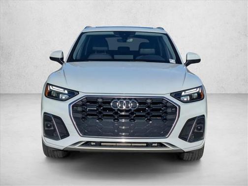 Glacier White Metallic 2023 Audi Q5 45 S line Premium