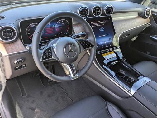 2025 Mercedes-Benz GLC 300 Base