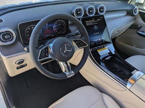 2026 Mercedes-Benz GLC 300 Base