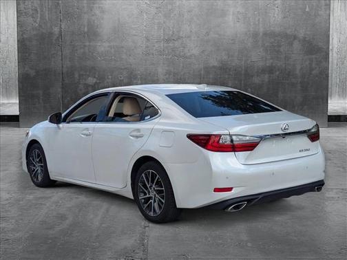 2018 Lexus ES 350 Base