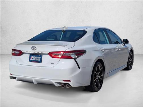 Super White 2019 Toyota Camry SE