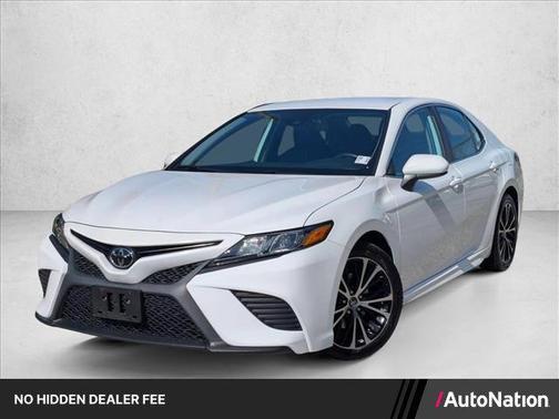 Super White 2019 Toyota Camry SE