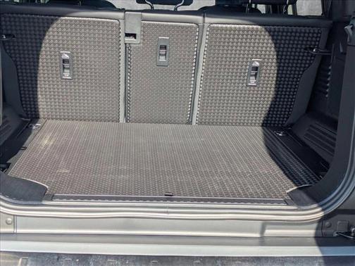 2023 Land Rover Defender 110 S