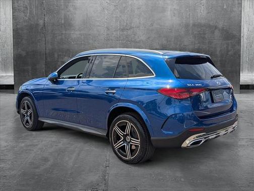 2025 Mercedes-Benz GLC 300 Base