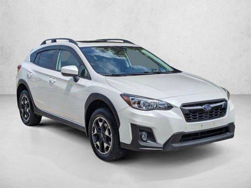 Crystal White Pearl 2019 Subaru Crosstrek 2.0i Premium