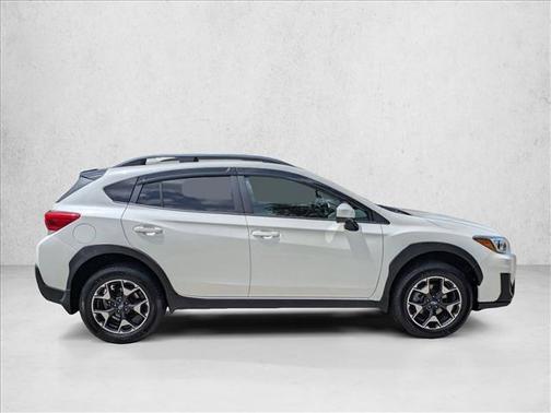Crystal White Pearl 2019 Subaru Crosstrek 2.0i Premium