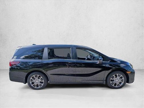 Crystal Black Pearl 2025 Honda Odyssey Touring