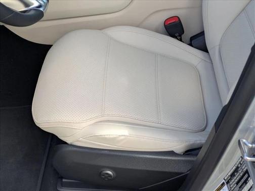 2026 Mercedes-Benz GLC 300 Base